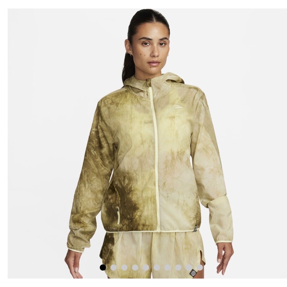 Nike Trail Womens Windbreaker Jacket Olive Green Tie Dye Packable Hooded
